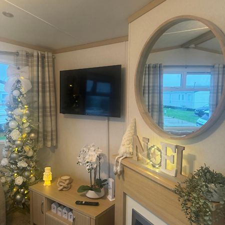 Marine Getaways Caravan Hire Rhyl Buitenkant foto