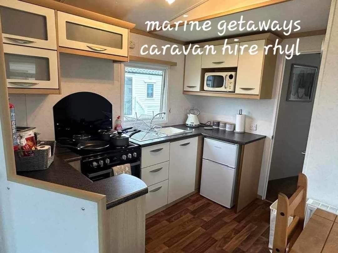 Marine Getaways Caravan Hire Rhyl Buitenkant foto