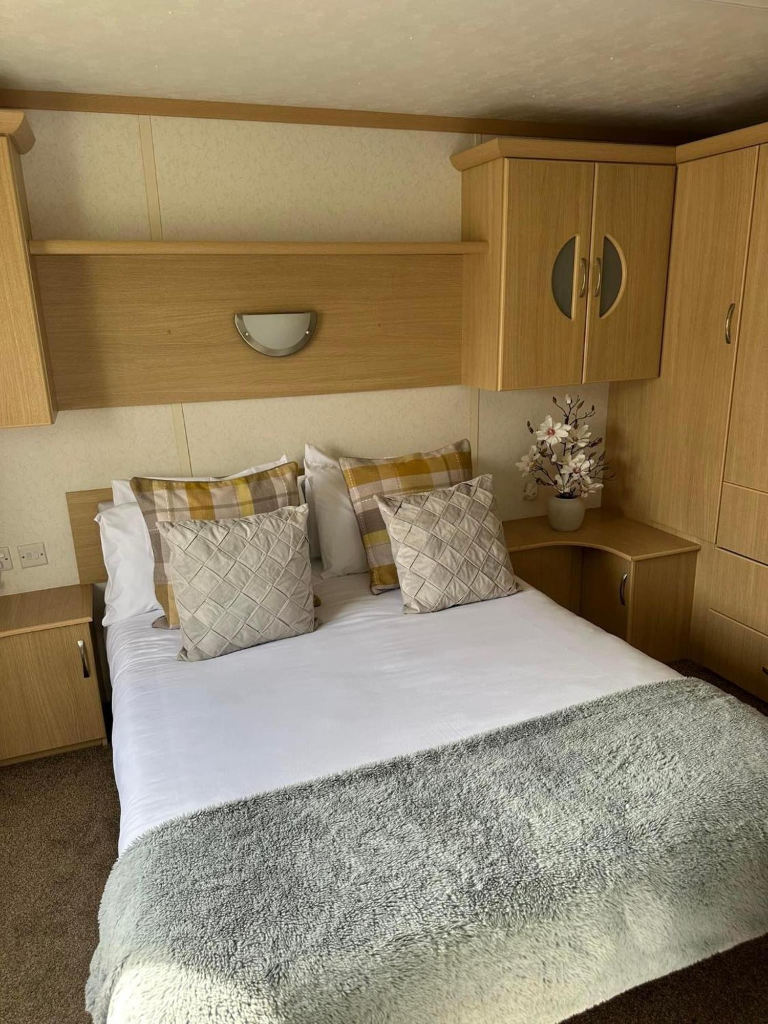 Marine Getaways Caravan Hire Rhyl Buitenkant foto
