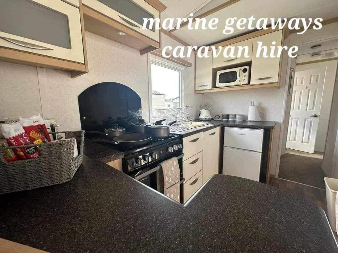 Marine Getaways Caravan Hire Rhyl Buitenkant foto