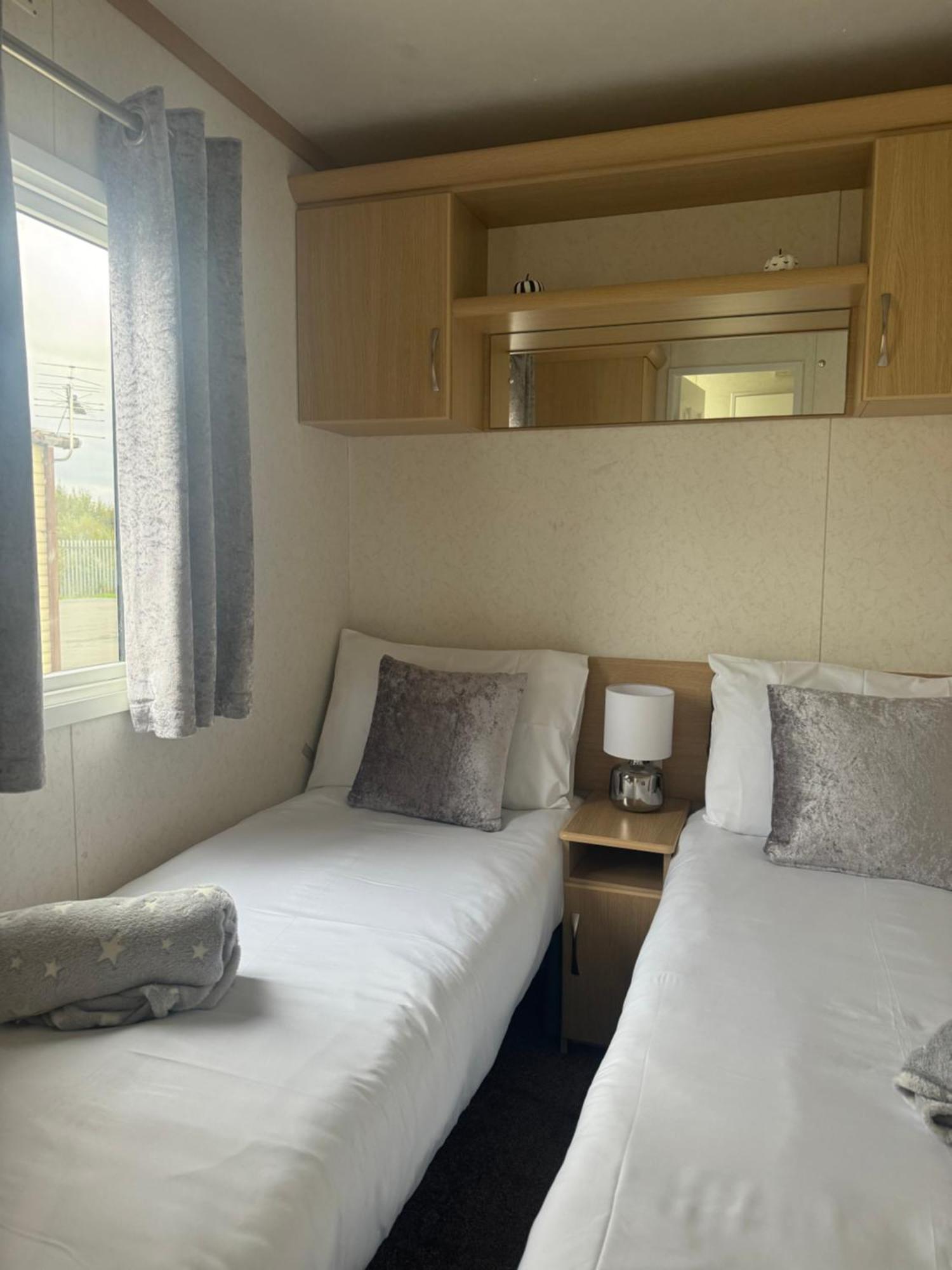 Marine Getaways Caravan Hire Rhyl Buitenkant foto
