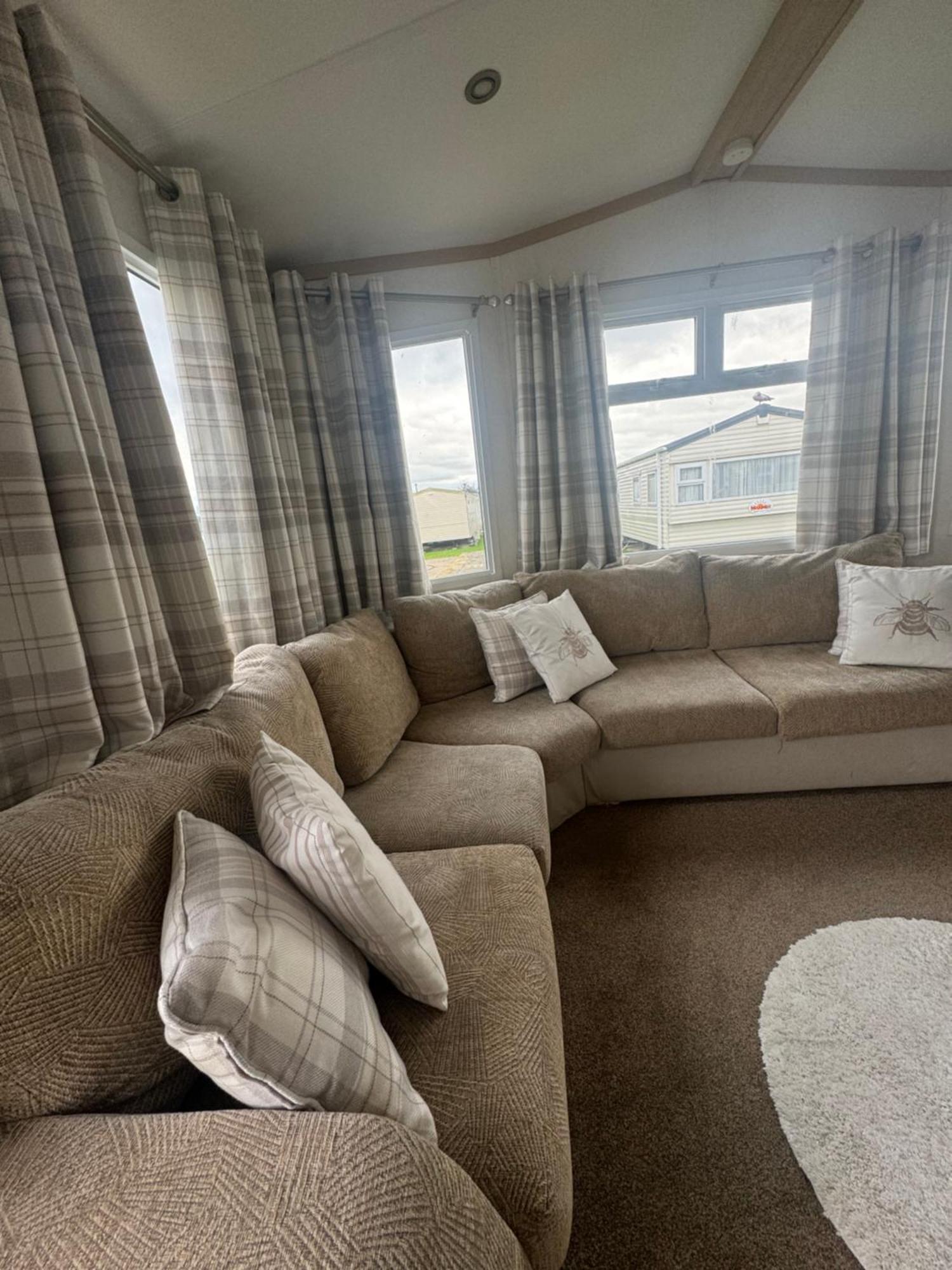 Marine Getaways Caravan Hire Rhyl Buitenkant foto