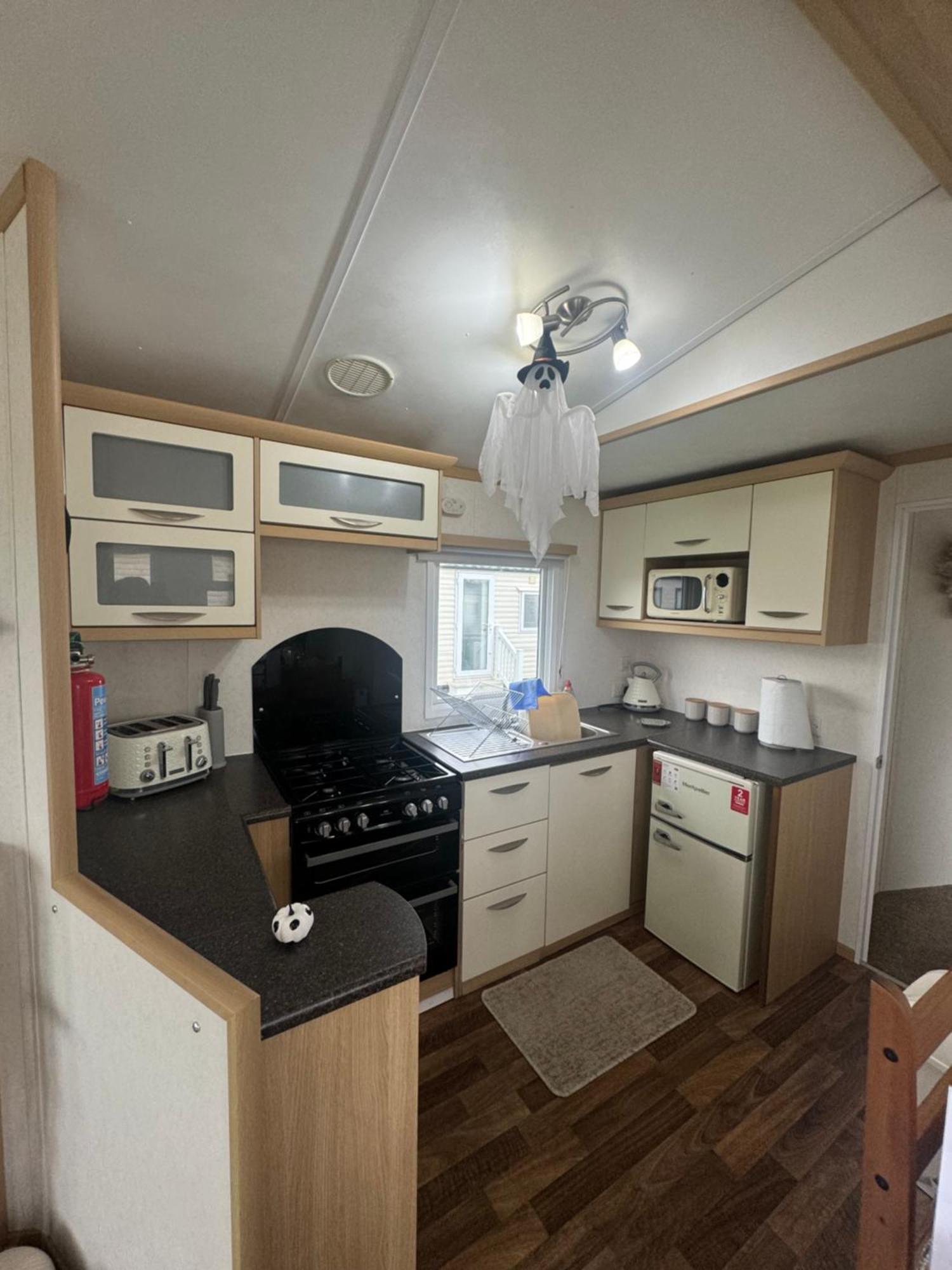 Marine Getaways Caravan Hire Rhyl Buitenkant foto