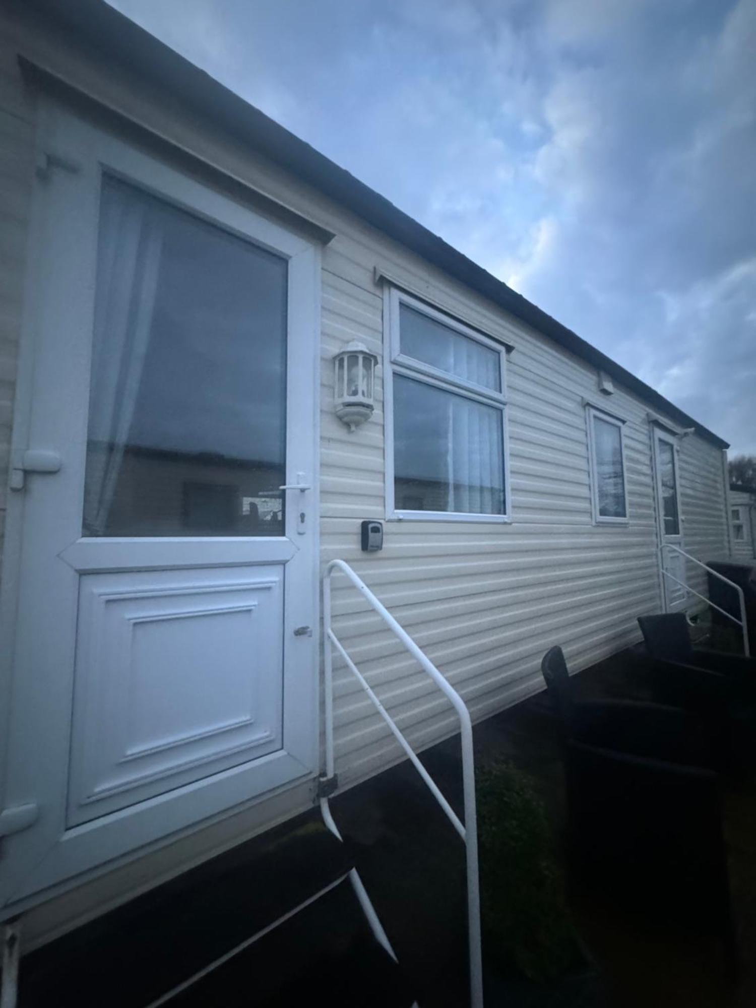 Marine Getaways Caravan Hire Rhyl Buitenkant foto